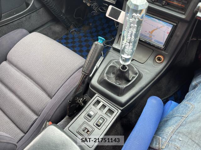 Mazda SAVANNA RX-7 1991-03 8728197-17