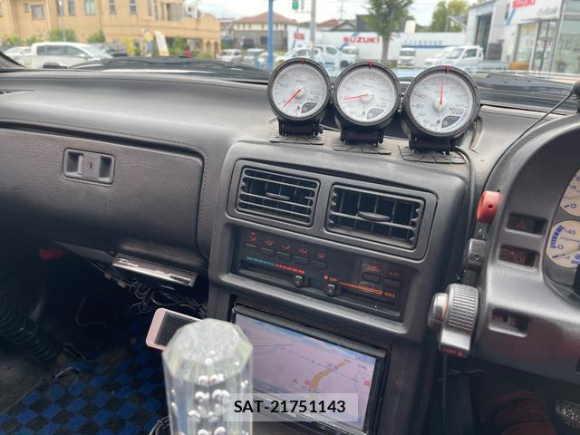 Mazda SAVANNA RX-7 1991-03 8728197-18