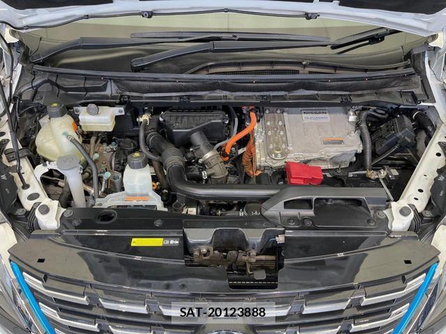 Nissan SERENA 2020-07 8725816-17