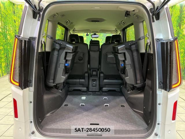 Nissan SERENA 2023-08 8725876-10