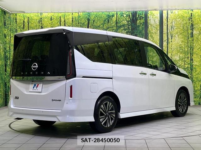 Nissan SERENA 2023-08 8725876-17