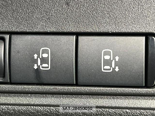 Nissan SERENA 2023-08 8725876-6