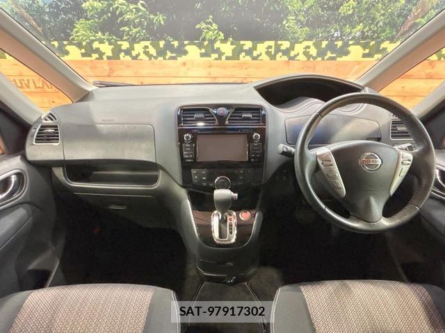 Nissan SERENA 2014-06 8725920-1