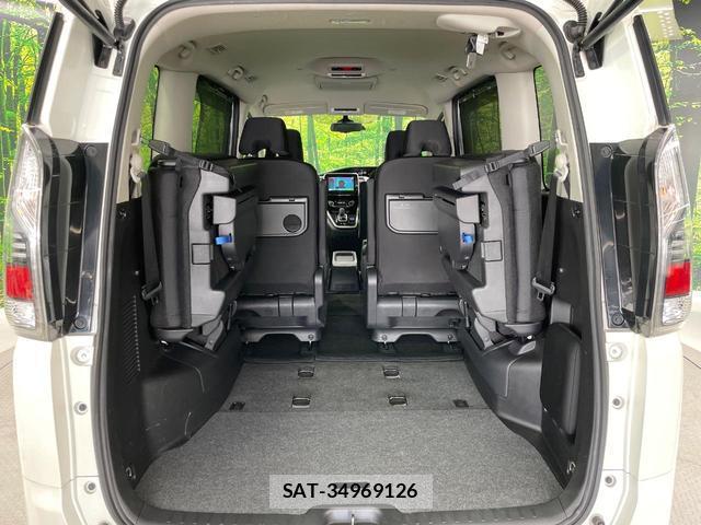 Nissan SERENA 2018-11 8725941-11
