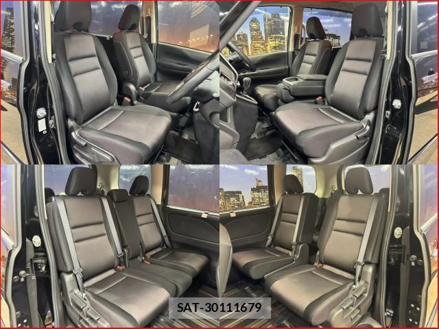Nissan SERENA 2017-02 8725967-3