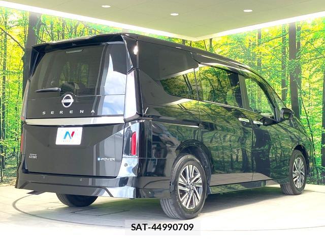 Nissan SERENA 2023-08 8726296-16