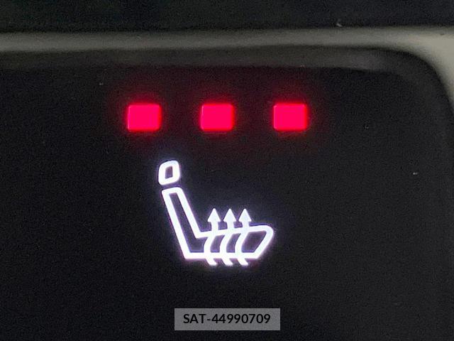 Nissan SERENA 2023-08 8726296-5