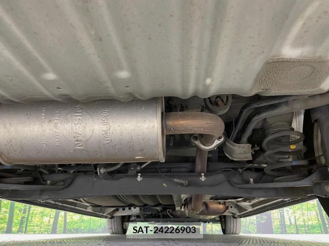 Nissan SERENA 2013-10 8726538-19