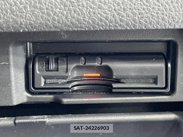 Nissan SERENA 2013-10 8726538-6