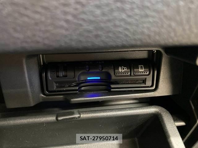 Nissan SERENA 2017-07 8726595-8