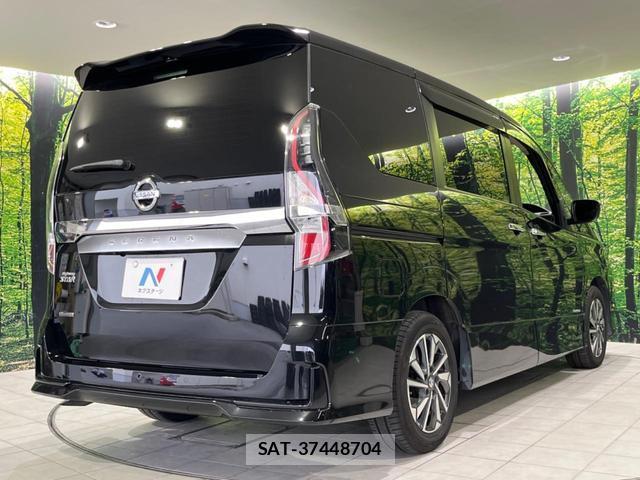Nissan SERENA 2022-03 8726616-17