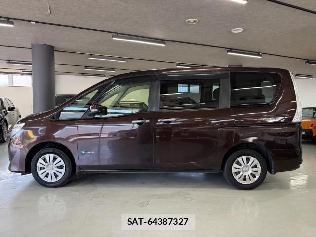 Nissan SERENA 2016-02 8726641-10