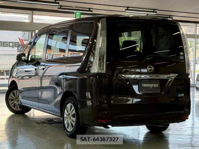 Nissan SERENA 2016-02 8726641-13