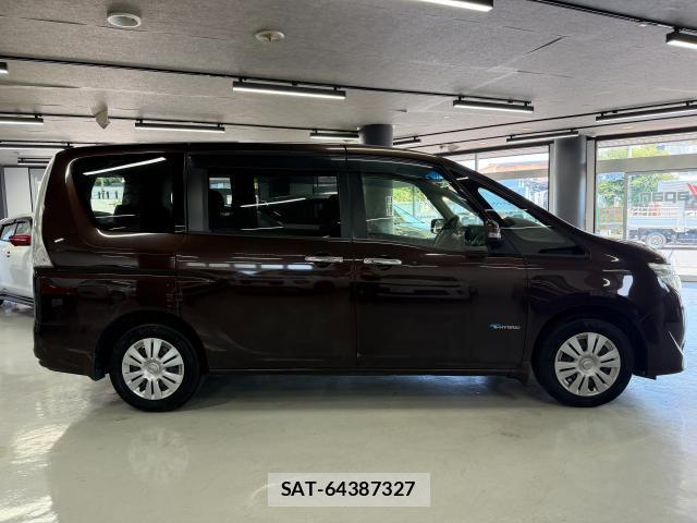 Nissan SERENA 2016-02 8726641-3