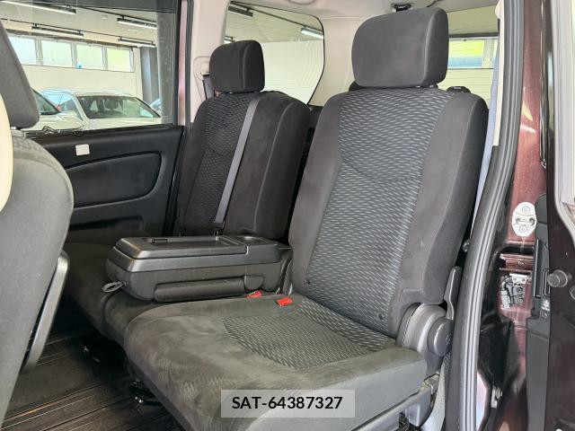 Nissan SERENA 2016-02 8726641-6