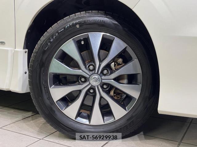 Nissan SERENA 2017-11 8726812-11