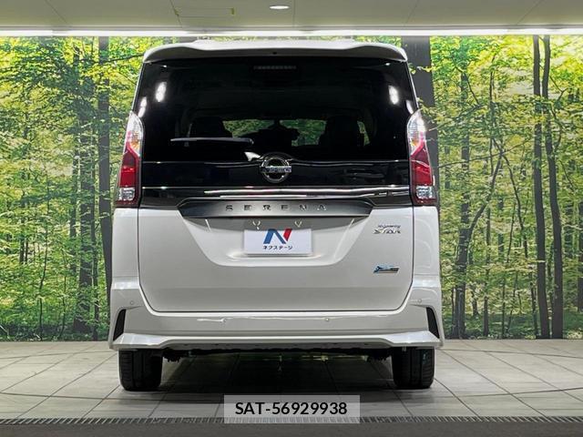Nissan SERENA 2017-11 8726812-14