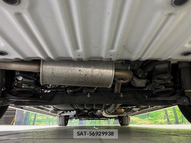 Nissan SERENA 2017-11 8726812-18