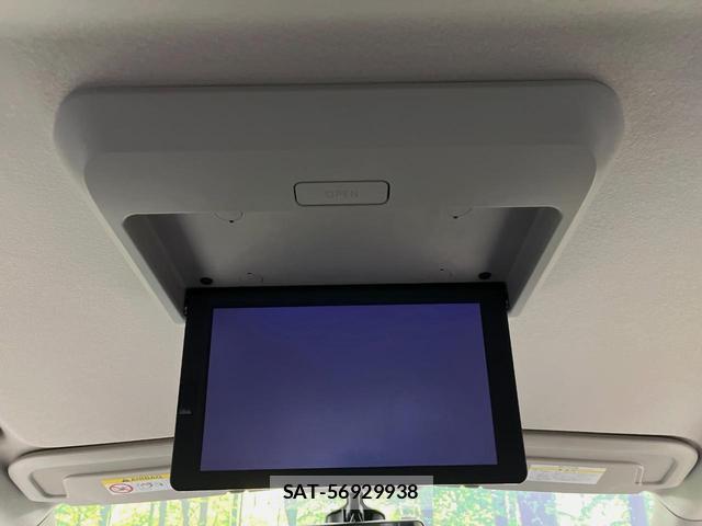 Nissan SERENA 2017-11 8726812-3