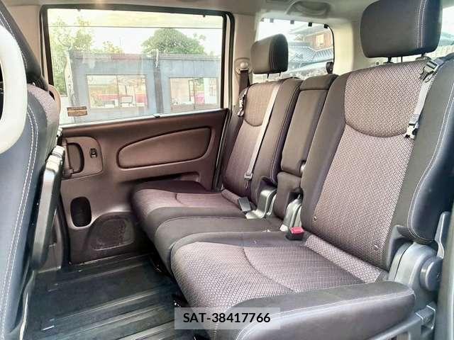 Nissan SERENA 2014-05 8726826-13