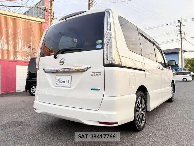 Nissan SERENA 2014-05 8726826-2
