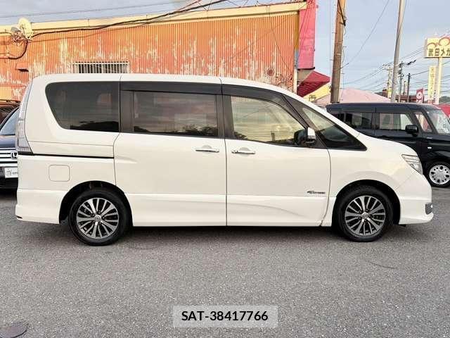 Nissan SERENA 2014-05 8726826-4