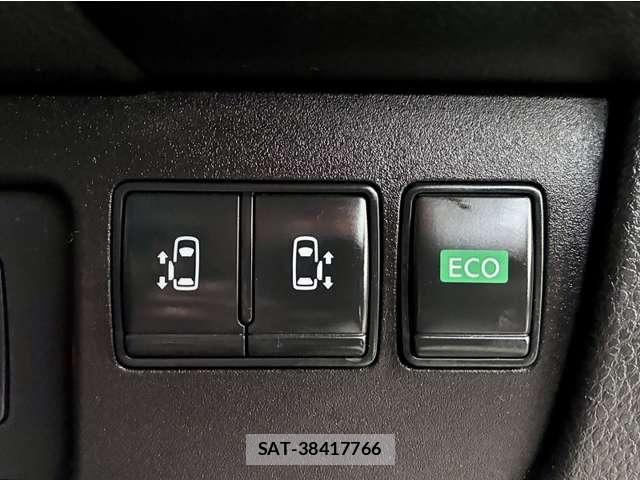 Nissan SERENA 2014-05 8726826-7