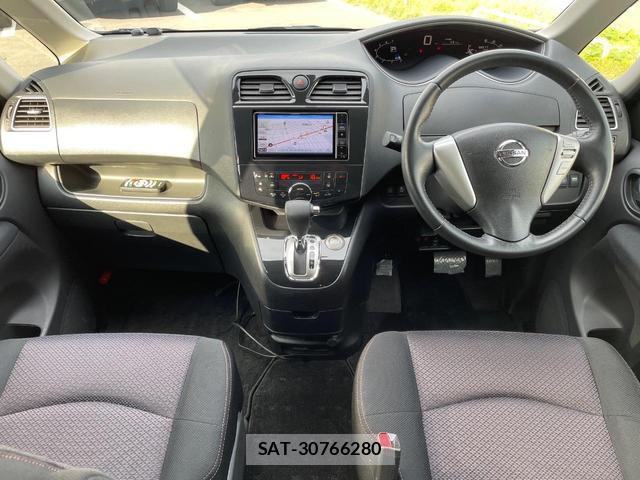Nissan SERENA 2013-05 8726976-1