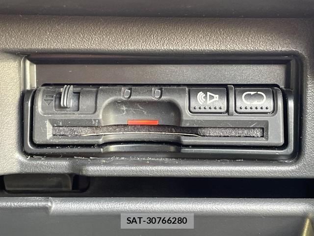 Nissan SERENA 2013-05 8726976-5