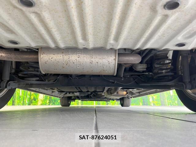 Nissan SERENA 2014-09 8727097-19
