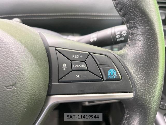 Nissan SERENA 2018-03 8727099-5
