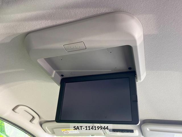 Nissan SERENA 2018-03 8727099-6