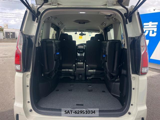 Nissan SERENA 2017-03 8727233-11