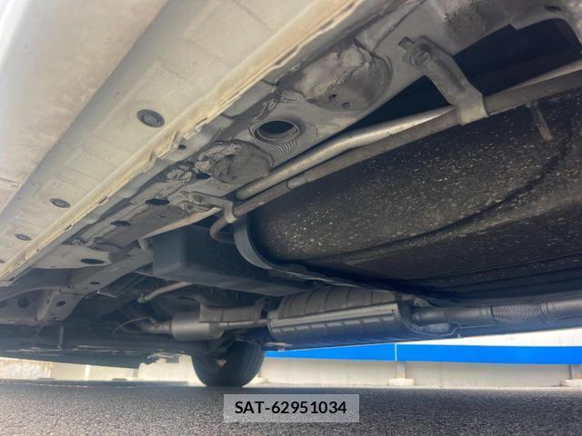 Nissan SERENA 2017-03 8727233-19