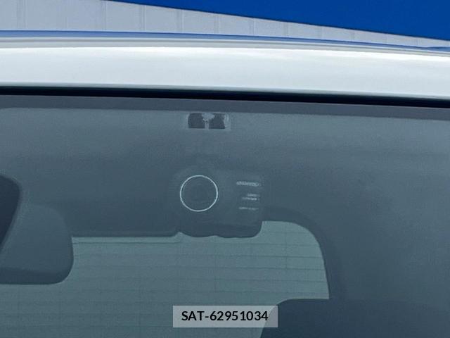 Nissan SERENA 2017-03 8727233-6