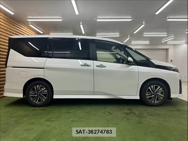 Nissan SERENA 2024-05 8727720-17