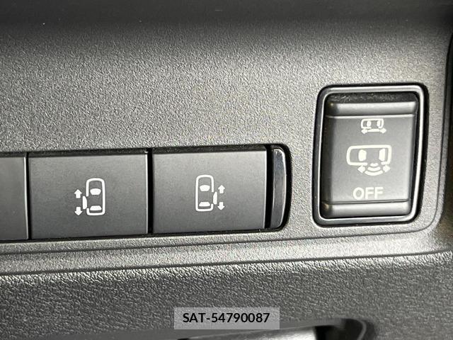 Nissan SERENA 2023-07 8727852-2