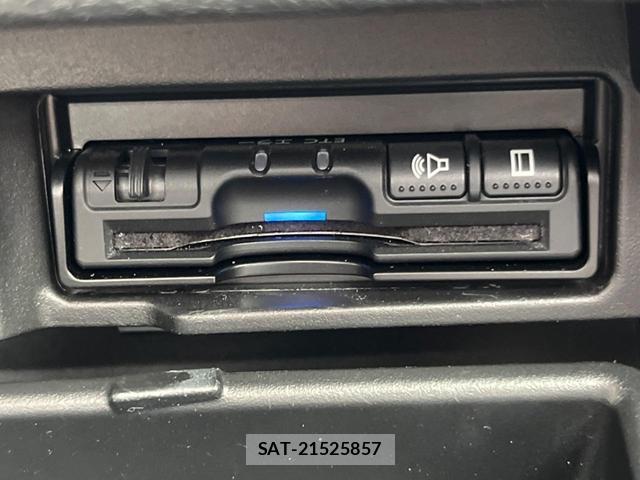 Nissan SERENA 2018-03 8728376-8