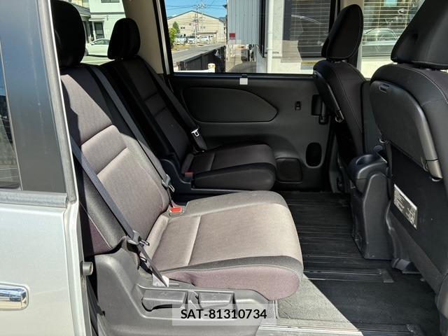Nissan SERENA 2017-01 8728398-10