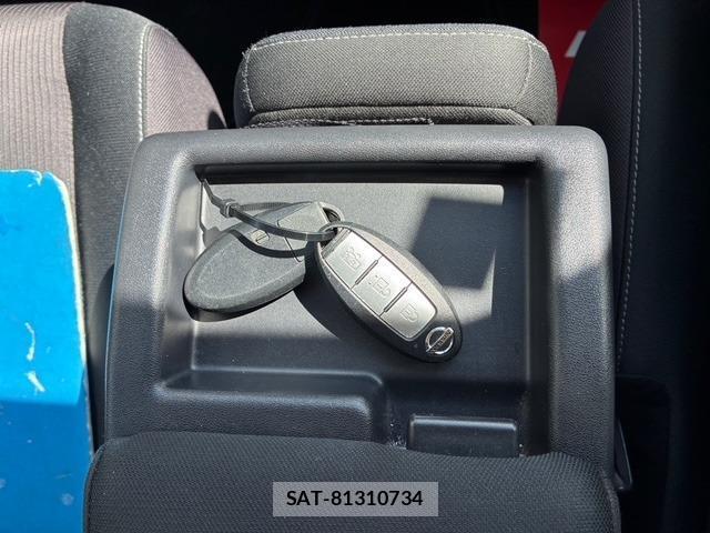 Nissan SERENA 2017-01 8728398-17