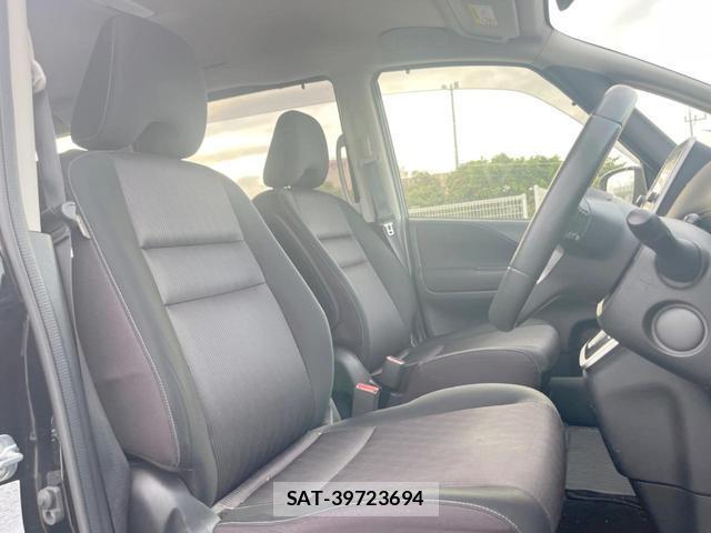 Nissan SERENA 2017-03 8728431-8