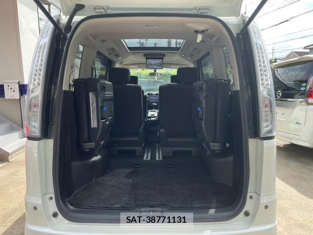 Nissan SERENA 2013-11 8728589-14