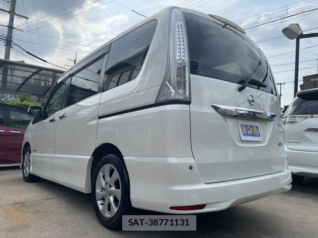 Nissan SERENA 2013-11 8728589-19