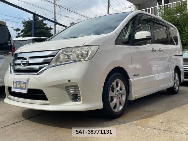 Nissan SERENA 2013-11 8728589-6