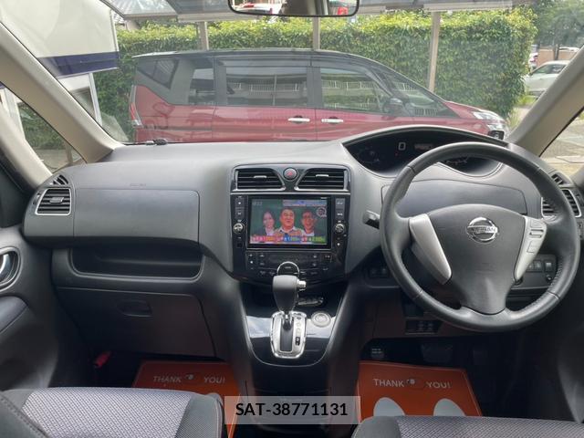 Nissan SERENA 2013-11 8728589-7