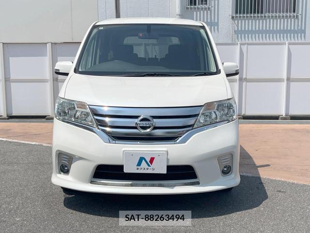 Nissan SERENA 2011-10 8728646-13