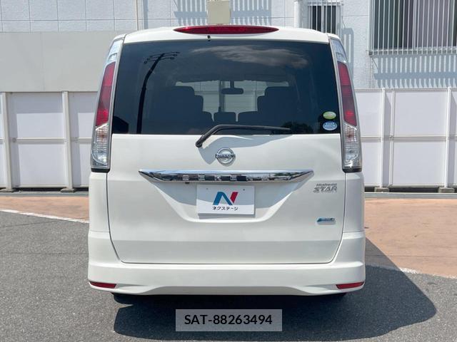Nissan SERENA 2011-10 8728646-14
