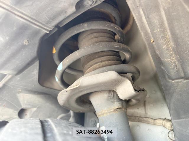 Nissan SERENA 2011-10 8728646-19