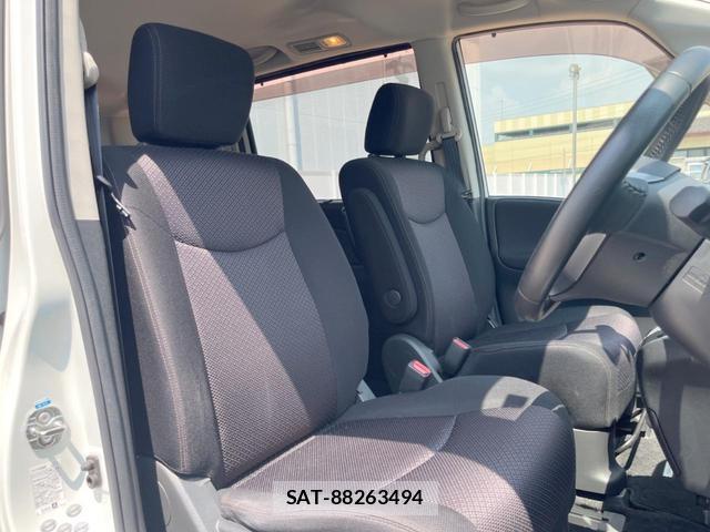 Nissan SERENA 2011-10 8728646-7