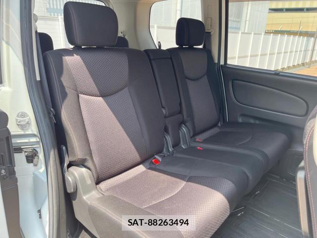 Nissan SERENA 2011-10 8728646-8